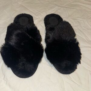 Black slippers